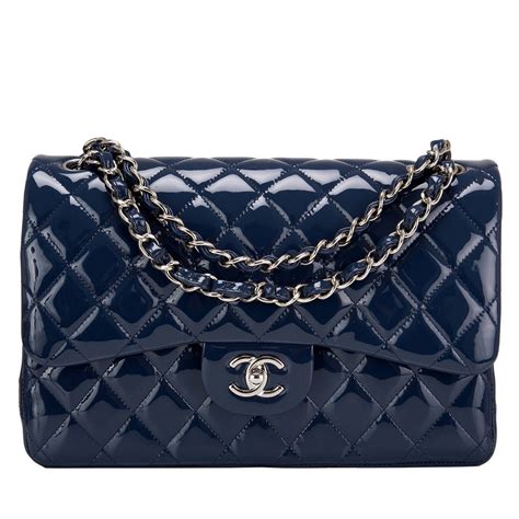 chanel navy and black quilted handbag